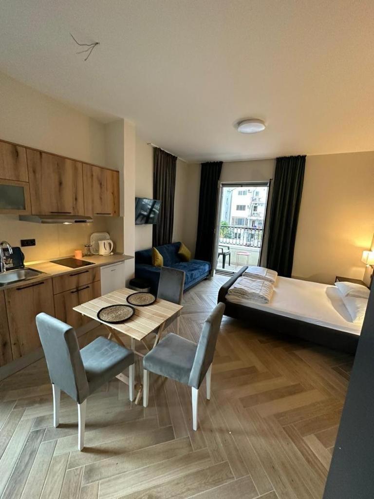Saly Apart Budva Exterior photo